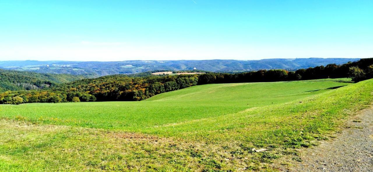 Auszeit Rhein-Mosel Waldesch Exterior foto